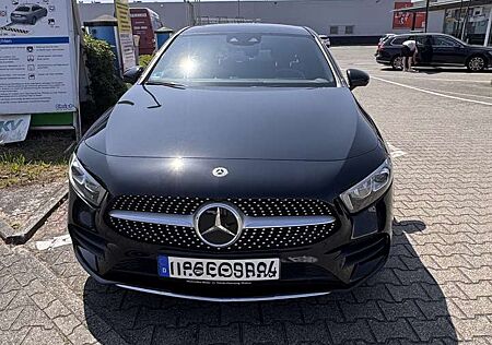 Mercedes-Benz A 250 e 8G-DCT AMG Line