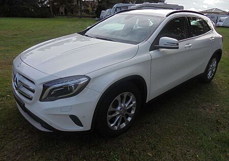 Mercedes-Benz GLA 220 CDI 4Matic 7G-DCT Automatik Allrad Klima 68000 km