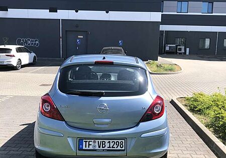 Opel Corsa Cosmo