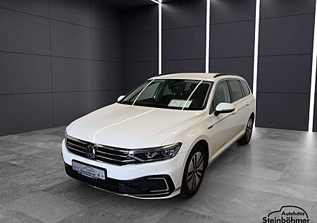 VW Passat Variant Volkswagen GTE 1.4 TSI DSG IQ.Light NAV AHK