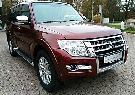 Mitsubishi Pajero 3,2 DI-D 4WD Top Automatik 1 Hd. 84 tkm