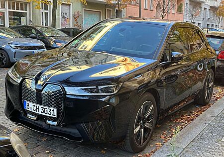 BMW iX xDrive40