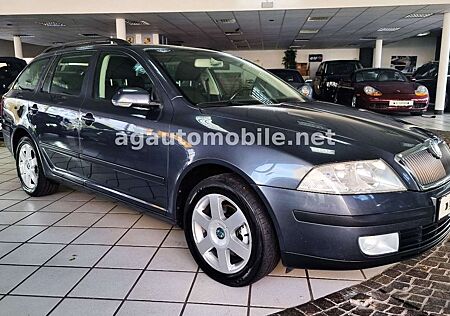 Skoda Octavia Combi Elegance Autom Navi Checkheft