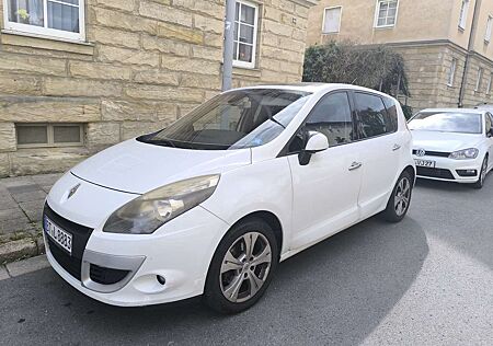 Renault Scenic 2.0 16V 140 CVT Luxe
