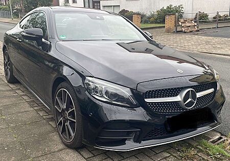 Mercedes-Benz C 300 Coupe 9G-TRONIC AMG Line