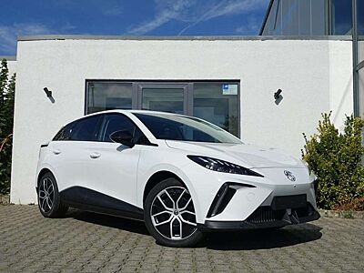 MG MG4 LUXURY 150KW 64 kWh 7J Garantie SOFORT