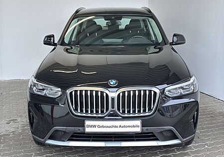 BMW X3 xDrive30iA LiveCock.LED.ParkAss.SHZ.Sportsz.