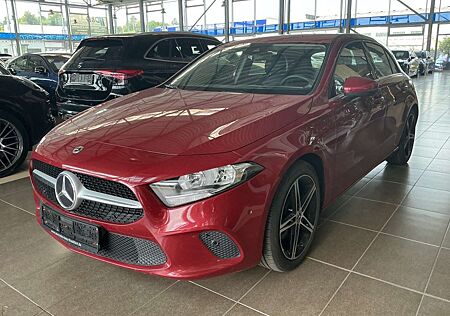 Mercedes-Benz A 200 d 4Matic*Navi*R-Cam*TeiLeder*CarPlay*SHZ*