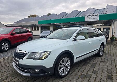 Skoda Superb Combi 2.0 TDI Outdoor 4x4 PANO STAND