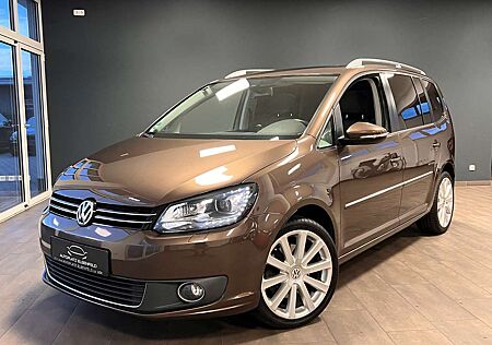 VW Touran Volkswagen 1.4 TSI Highline DSG / LED / PANO / TEMPOMAT /