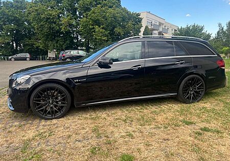 Mercedes-Benz E 63 AMG T 4Matic Speedshift MCT