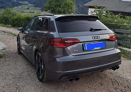 Audi S3 2,0 TFSI quattro S-tronic