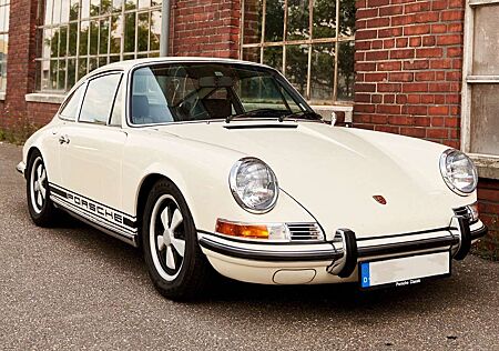 Porsche 911 2.4 T (Note 2+)