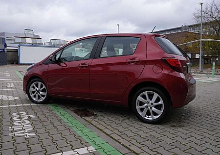 Toyota Yaris gebraucht kaufen Toyota Yaris Hybrid 1.5 VVT-i