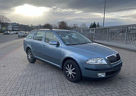 Skoda Octavia Ambiente 1.9 Diesel 4X4 *Klima* TÜV NEU