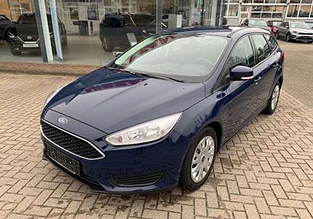 Ford Focus 1.0 Turnier Ambiente Klima Einparkhilfe