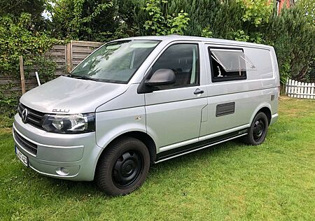 VW T5 Kombi Volkswagen Camper - Wohnmobil