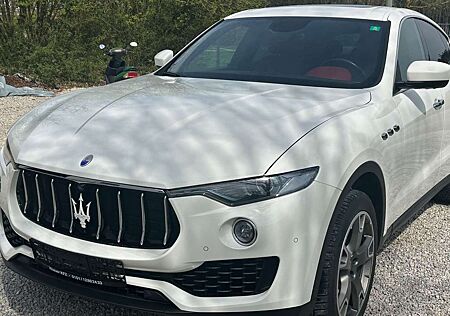 Maserati Levante S Q4