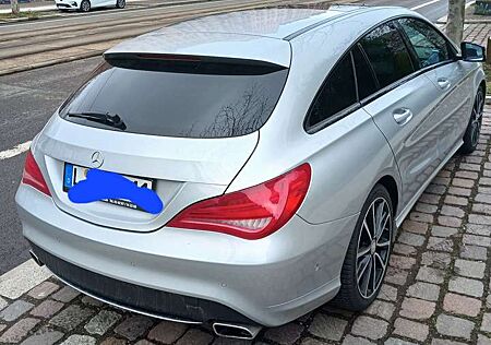 Mercedes-Benz CLA 220 CDI / d SB AMG LINE