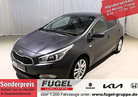 Kia Cee'd Ceed / 1.6 GDI Navi|RFK