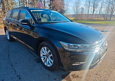 VW Passat Variant Volkswagen Business Virtual ACC Lane