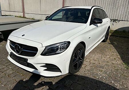 Mercedes-Benz C 300 de T AMG/Night/Multibeam/Kamera/AHK/