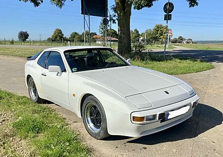 Porsche 944 Top gepflegter Oldtimer mit Historie TÜV 09/27