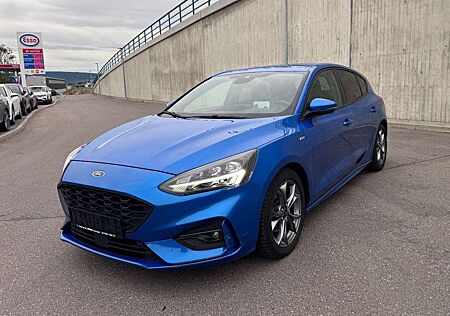 Ford Focus Lim. ST-Line LED HuD Cam Nav