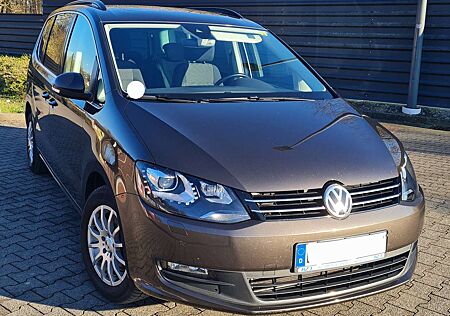 VW Sharan Volkswagen 2.0 TDI, DSG 7 Sitzer, Standheiz. ,Pano-SD, Navi