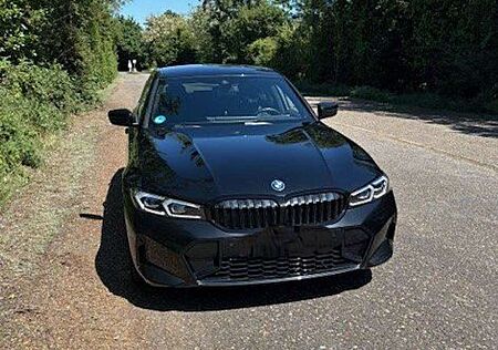 BMW 320e 320 Aut. M Sport mit Garantie bis 12/2027