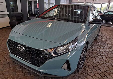 Hyundai i20 Connect & Go*NAVI*KAMERA*SHZ*KLIMAAUTO*