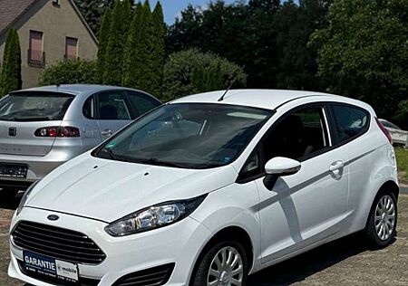 Ford Fiesta Klima Servo Garantie TÜV/Asu Neu Funk