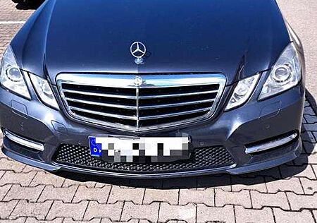 Mercedes-Benz E 350 E-Klasse T-Modell Diesel T CDI DPF 4Matic BlueEFFI
