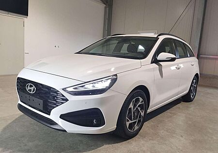 Hyundai i30 Kombi Smart Plus Edition 1.0 T-GDI 100 PS 7DCT ...