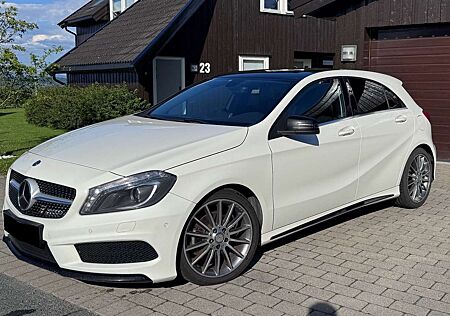 Mercedes-Benz A 180 7G-DCT AMG Line