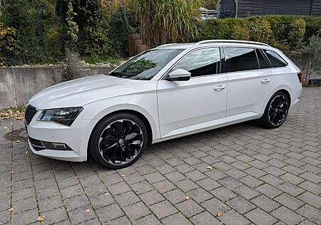 Skoda Superb 3 Combi Diesel Combi 2.0 TDI 4x4 DSG Style