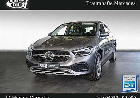 Mercedes-Benz GLA 200 d 8G-DCT *R-KAMERA*Distr+*LED*