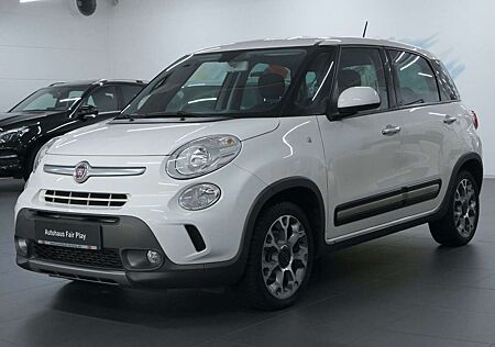 Fiat 500L Trekking / NAVI/SHZ/17"/UNFALLFREI !