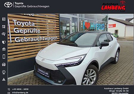 Toyota C-HR 2.0 Hybrid Team Deutschland