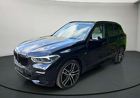 BMW X5 xDrive40d M SPORT/LASER/AHK/STHZ/PANO/7-SITZ