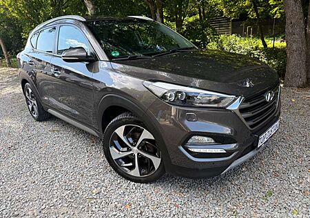 Hyundai Tucson Premium 2.0 4WD Leder Navi Kamera