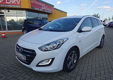 Hyundai i30 cw Blue Trend*Klima*Brems-Assist*Tempomat*