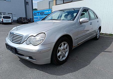 Mercedes-Benz C 220 Lim. CDI Elegance PDC Tempomat SHZ