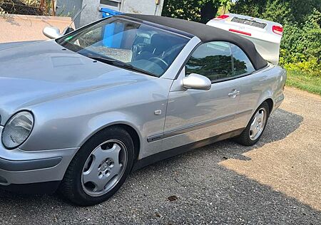 Mercedes-Benz CLK elegane
