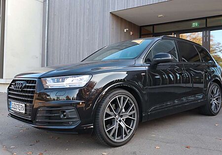 Audi Q7 3.0 TDI quattro S-Line Ahk Navi 22 Zoll Rfk