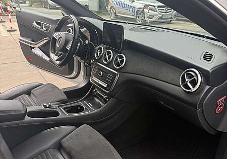 Mercedes-Benz CLA 200 7G-DCT AMG Line