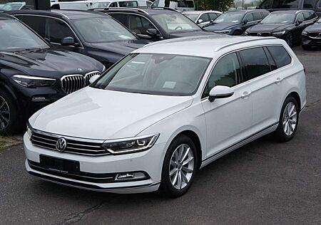 VW Passat Variant Volkswagen Passat Var Highline 4x4*LED*ACC*AHK*NAV*CAM*HUD