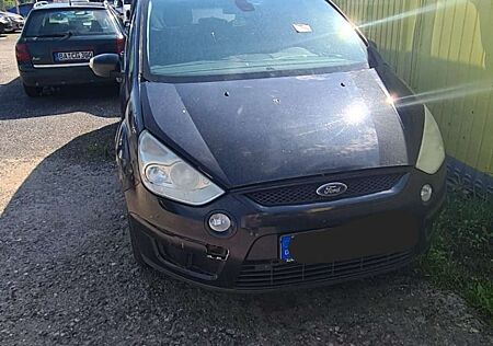 Ford S-Max 2.2 TDCi DPF Titanium