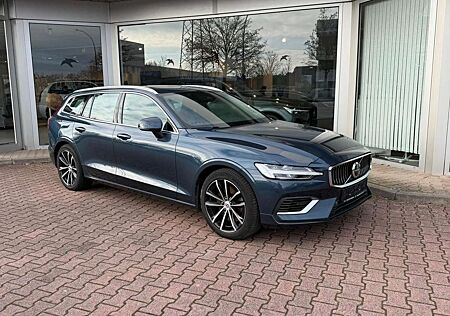 Volvo V60 T6 AWD Recharge Core Auto