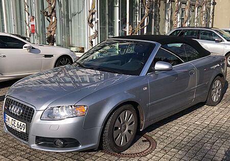 Audi A4 3.2 FSI quattro S Line